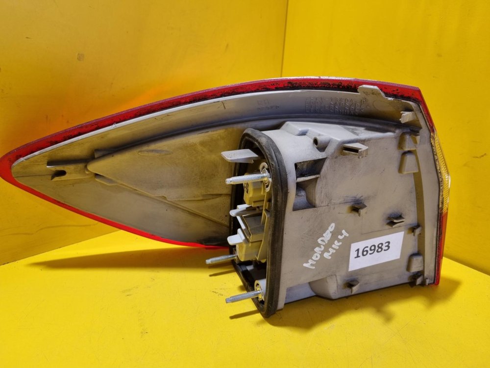 PRAVÉ ZADNÍ SVĚTLO FORD MONDEO IV ( BA7 ), HATCHBACK, VNĚJŠÍ - 16983