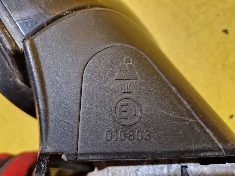 PRAVÉ ZRCÁTKO BMW 1 (E81, E82, E87, E88), ČERNÉ, ELEKTRICKÉ - 18929 PRAVÉ ZRCÁTKO BMW 1 (E81, E82, E87, E88), ČERNÉ, ELEKTRICKÉ - 18929