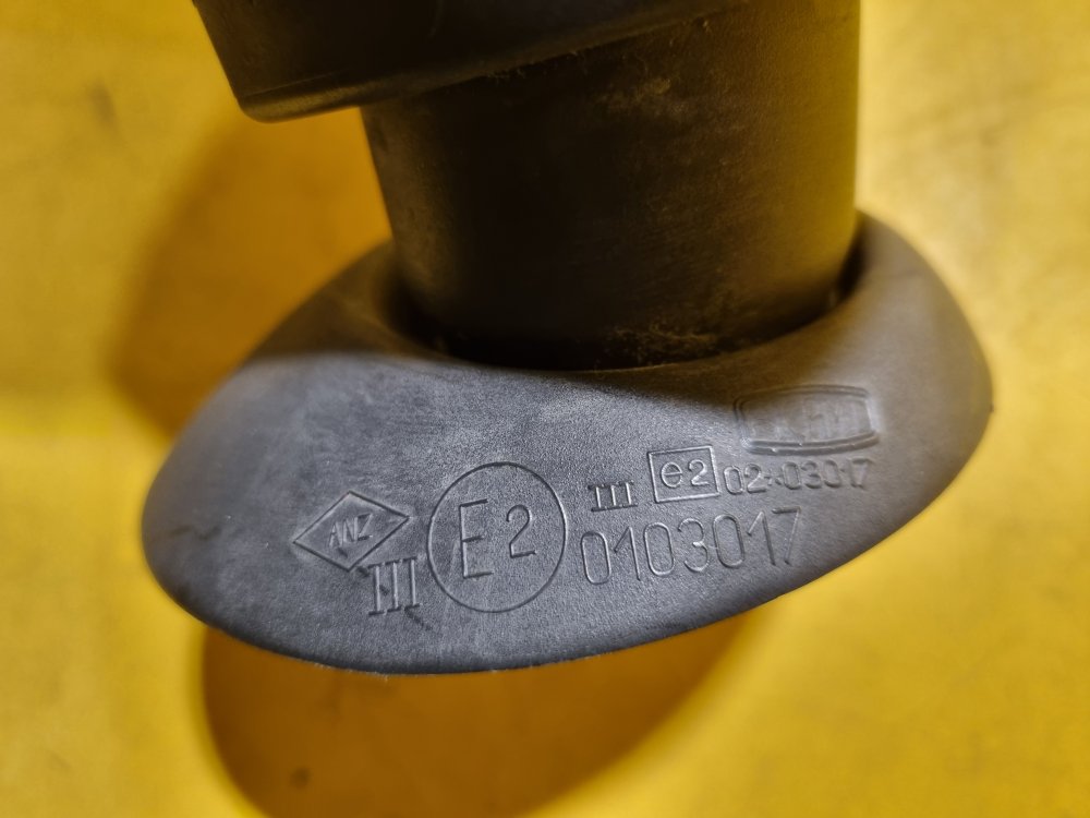 PRAVÉ ZRCÁTKO DACIA LOGAN I (LS), ČERNÉ NELAKOVANÉ, MANUÁLNÍ - 17825 PRAVÉ ZRCÁTKO DACIA LOGAN I (LS), ČERNÉ NELAKOVANÉ, MANUÁLNÍ - 17825