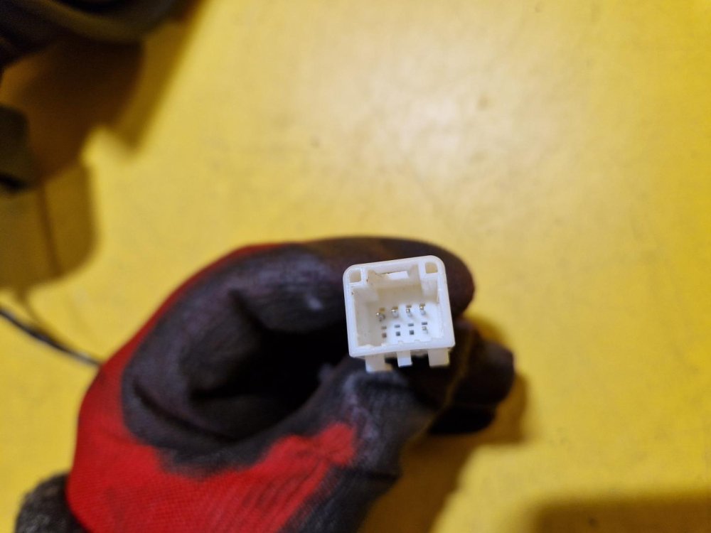 PRAVÉ ZRCÁTKO DACIA SANDERO I, ČERNÉ, ELEKTRICKÉ - 17831 PRAVÉ ZRCÁTKO DACIA SANDERO I, ČERNÉ, ELEKTRICKÉ - 17831