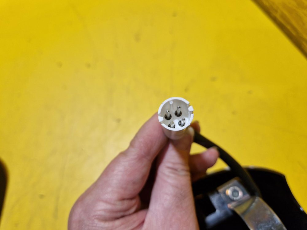 PRAVÉ / LEVÉ ZRCÁTKO DAF CF XF105, ELEKTRICKÉ, ČERNÉ - 20121