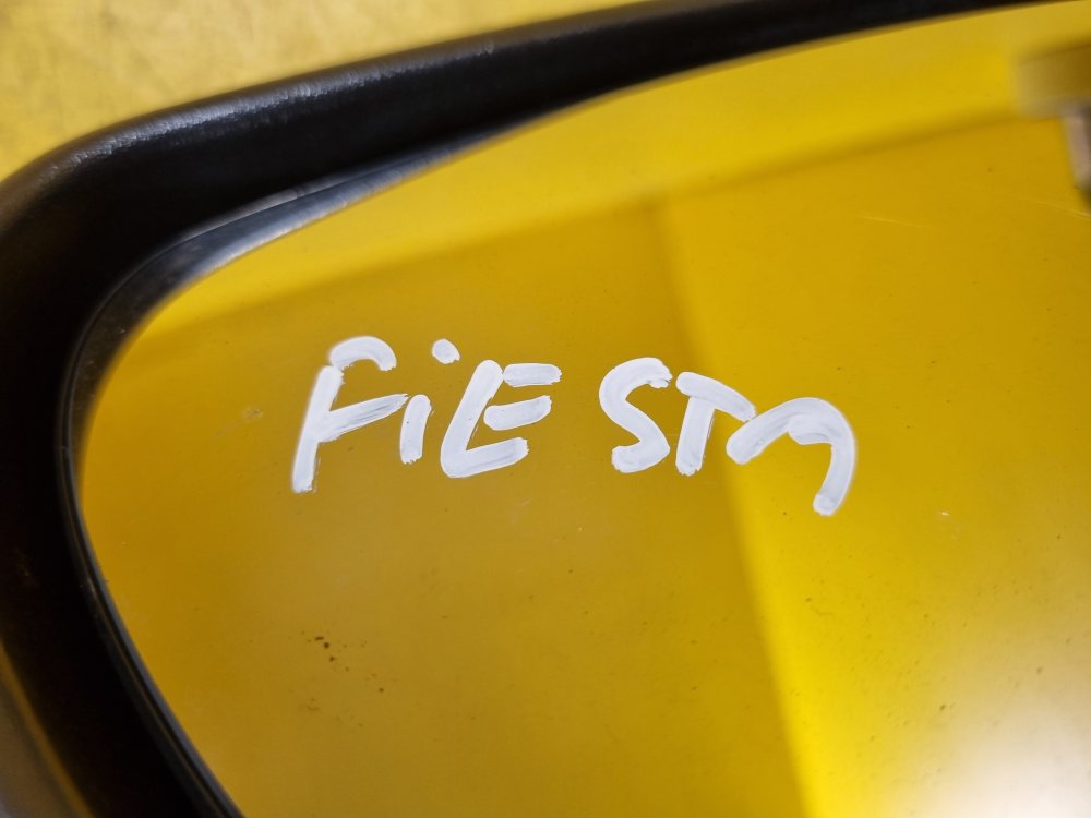 PRAVÉ ZRCÁTKO FORD FIESTA MK5, ELEKTRICKÉ, ČERNÉ NELAKOVANÉ, FACELIFT - 18011 PRAVÉ ZRCÁTKO FORD FIESTA MK5, ELEKTRICKÉ, ČERNÉ NELAKOVANÉ, FACELIFT - 18011