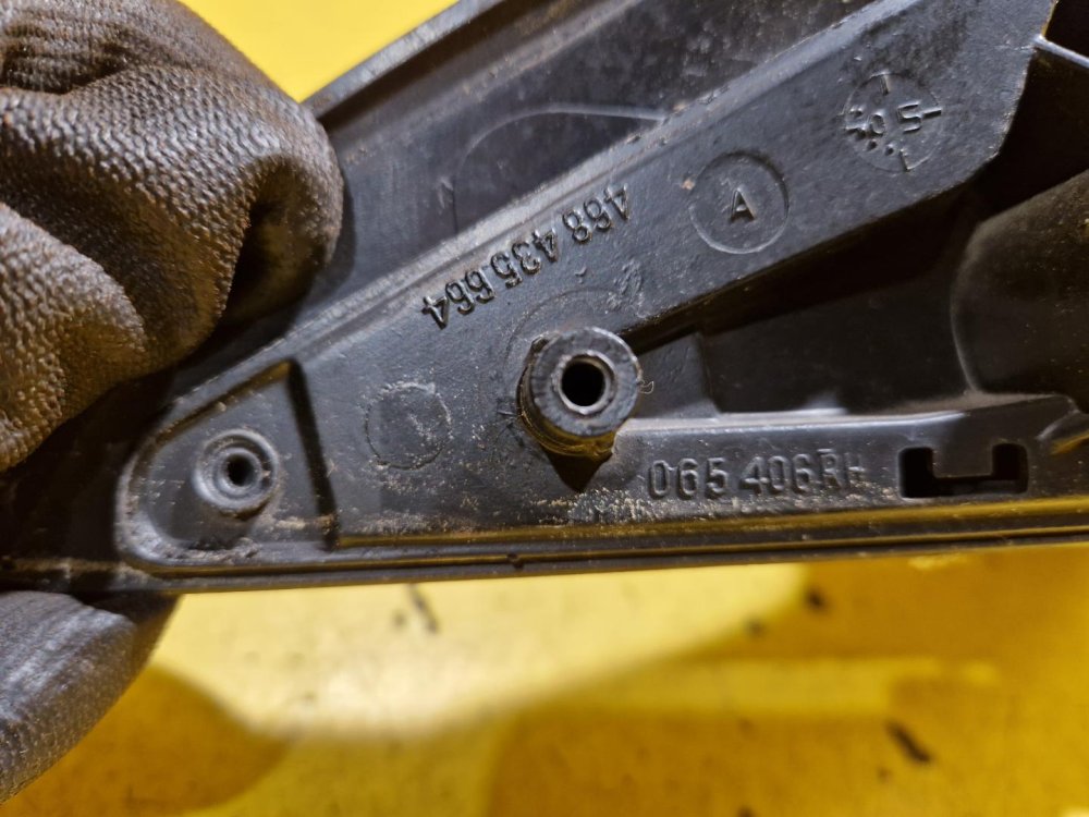 PRAVÉ ZRCÁTKO OPEL TIGRA B TWINTOP (X04), ČERNÉ , ELEKTRICKÉ - 20660 PRAVÉ ZRCÁTKO OPEL TIGRA B TWINTOP (X04), ČERNÉ , ELEKTRICKÉ - 20660