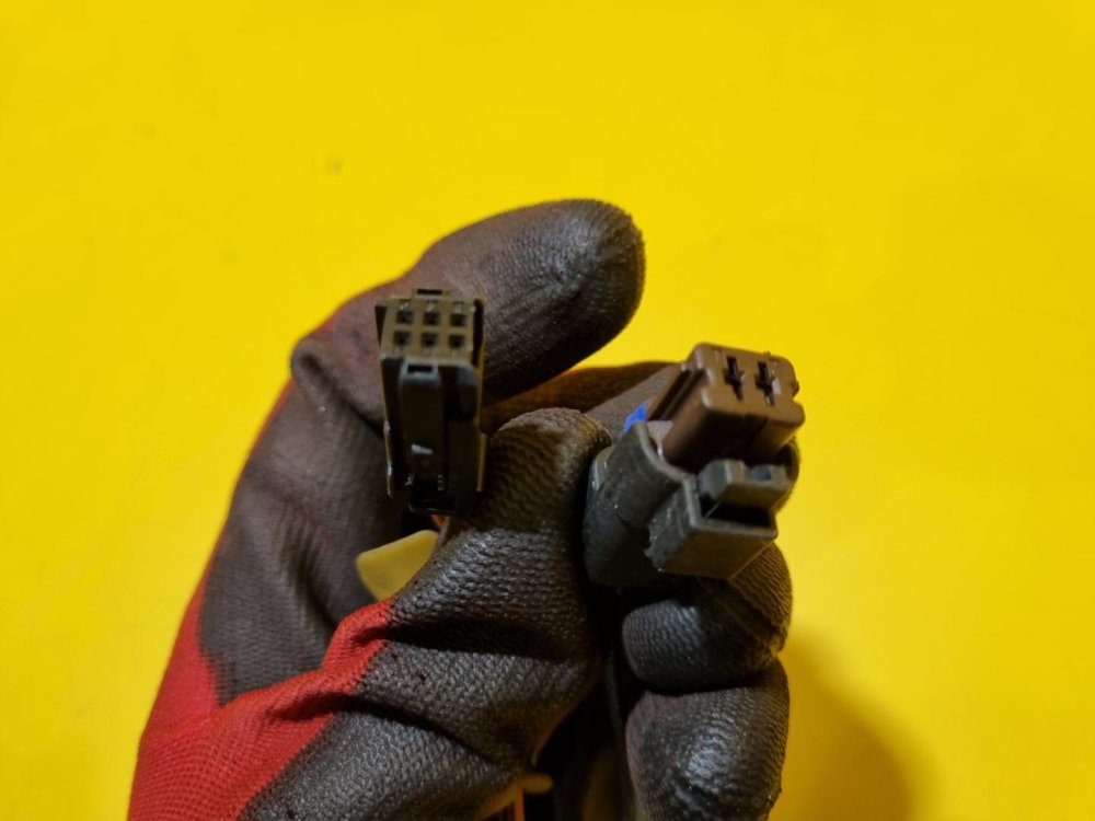 PRAVÉ ZRCÁTKO PEUGEOT 308 I / 207, ČERNÉ KPSC, ELEKTRICKY SKLOPNÉ - 16730