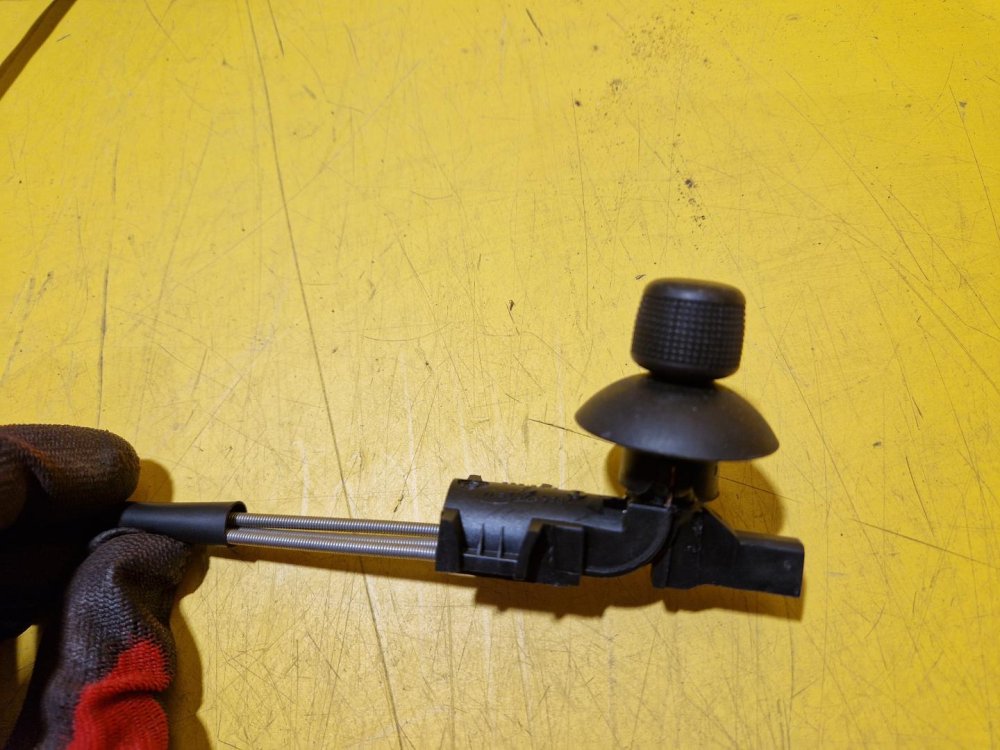 PRAVÉ ZRCÁTKO SEAT IBIZA III (6L1), CORDOBA II (6L2) , ČERNÉ, MECHANICKÉ- 19605 PRAVÉ ZRCÁTKO SEAT IBIZA III (6L1), CORDOBA II (6L2) , ČERNÉ, MECHANICKÉ- 19605