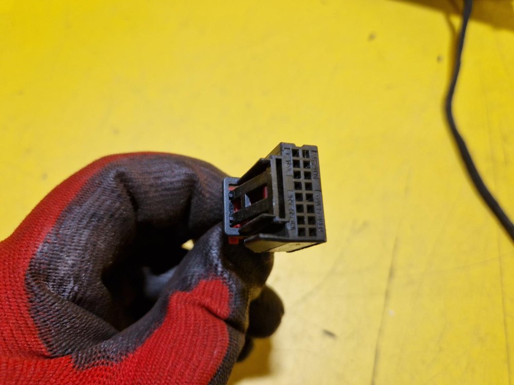 PRAVÉ ZRCÁTKO ŠKODA OCTAVIA II, BÍLÉ, DLOUHÉ , ELEKTRICKÉ, FACELIFT - 19603 PRAVÉ ZRCÁTKO ŠKODA OCTAVIA II, BÍLÉ, DLOUHÉ , ELEKTRICKÉ, FACELIFT - 19603