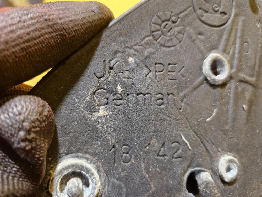 PRAVÉ ZRCÁTKO ŠKODA OCTAVIA II, BÍLÉ, DLOUHÉ , ELEKTRICKÉ, FACELIFT - 19603 PRAVÉ ZRCÁTKO ŠKODA OCTAVIA II, BÍLÉ, DLOUHÉ , ELEKTRICKÉ, FACELIFT - 19603