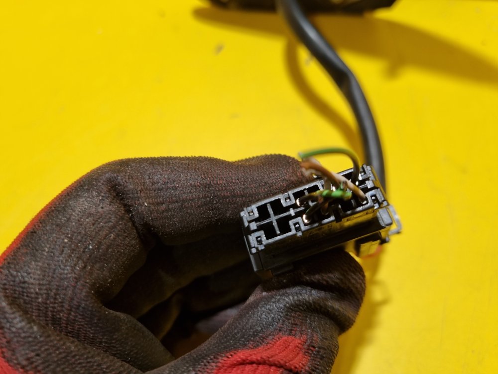 PRAVÉ ZRCÁTKO ŠKODA OCTAVIA II, STŘÍBRNÉ 9102, DLOUHÉ , ELEKTRICKÉ - 18018 PRAVÉ ZRCÁTKO ŠKODA OCTAVIA II, STŘÍBRNÉ 9102, DLOUHÉ , ELEKTRICKÉ - 18018