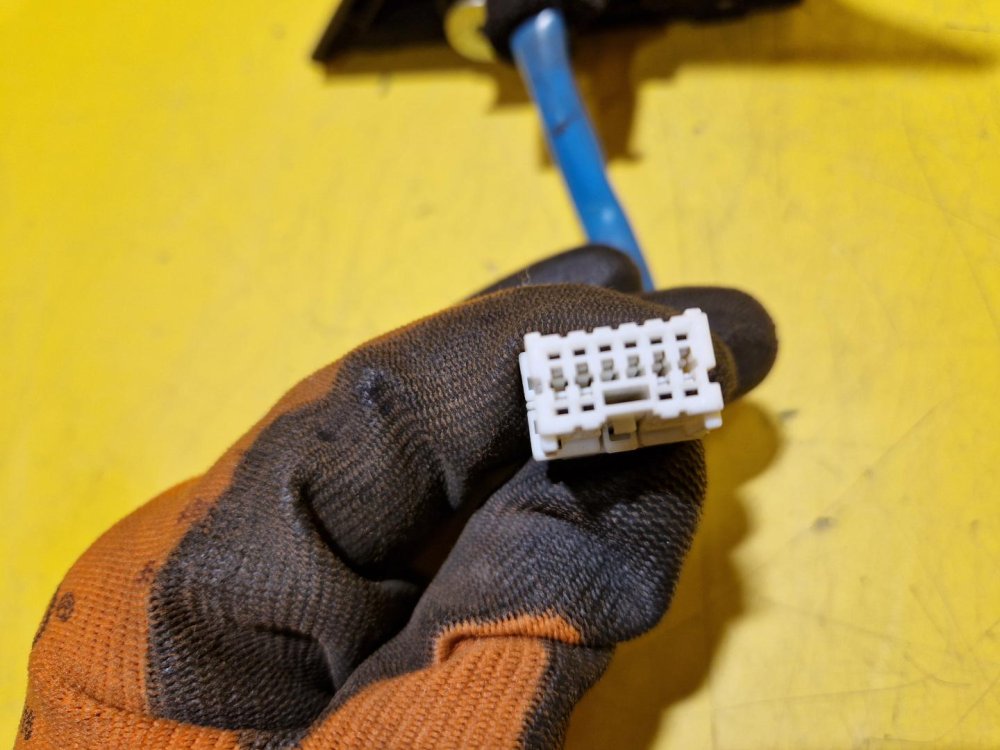 PRAVÉ ZRCÁTKO SUBARU FORESTER II (SG), STŘÍBRNÉ, ELEKTRICKY SKLOPNÉ, FACELIFT - 20883 PRAVÉ ZRCÁTKO SUBARU FORESTER II (SG), STŘÍBRNÉ, ELEKTRICKY SKLOPNÉ, FACELIFT - 20883