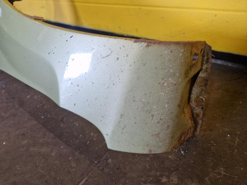 PRAVÝ PŘEDNÍ BLATNÍK FORD FOCUS II, ZLATOSTŘÍBRNÝ 13 - 19805