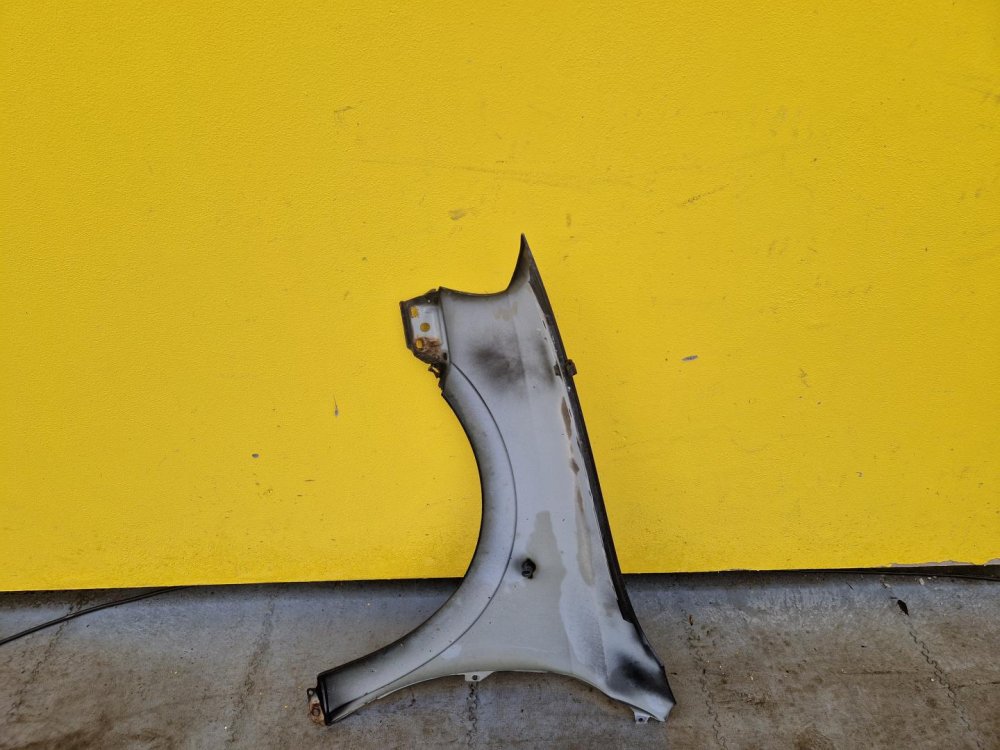 PRAVÝ PŘEDNÍ BLATNÍK OPEL ASTRA G, ČERNÝ - 17292