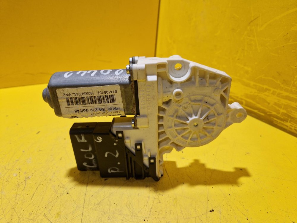 PRAVÝ ZADNÍ MOTOREK STAHOVAČKY OKNA 1K0959704AL - VW GOLF V, GOLF VI, GOLF PLUS - 20442 PRAVÝ ZADNÍ MOTOREK STAHOVAČKY OKNA 1K0959704AL - VW GOLF V, GOLF VI, GOLF PLUS - 20442