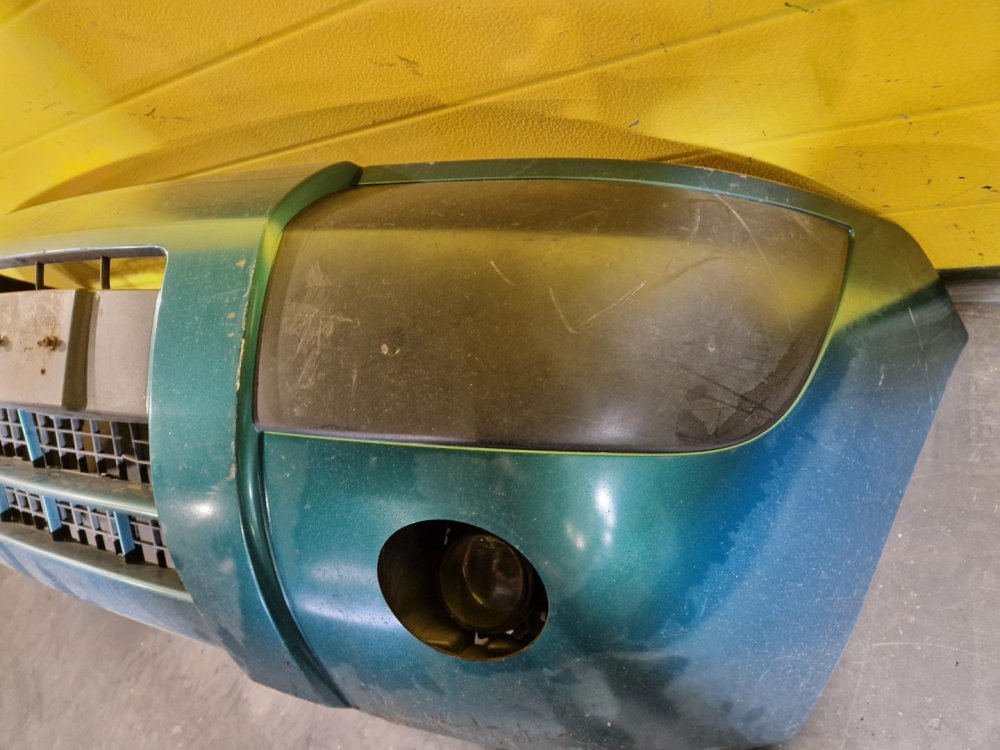 PŘEDNÍ NÁRAZNÍK CITROEN BERLINGO I, ZELENÝ, FACELIFT, S MLHOVKAMI - 20345