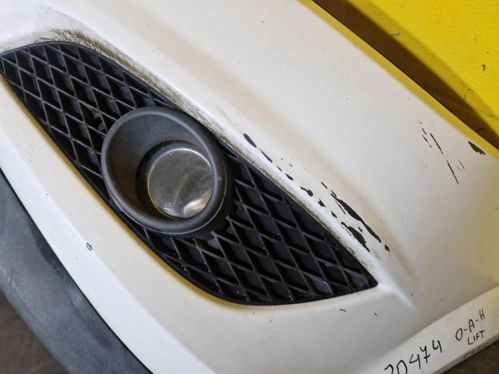 PŘEDNÍ NÁRAZNÍK OPEL ASTRA H, S MLHOVKAMI, BÍLÝ Z474, FACELIFT - 20474