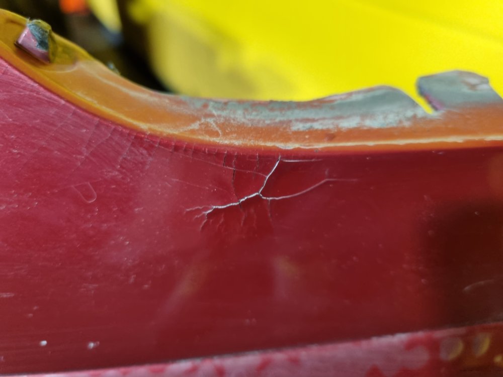 PŘEDNÍ NÁRAZNÍK PEUGEOT 307 SW, ČERVENÝ, FACELIFT - 17995