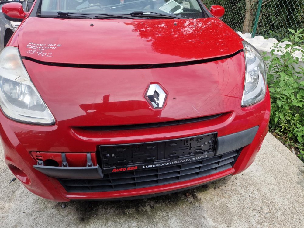 PŘEDNÍ NÁRAZNÍK RENAULT CLIO III, FACELIFT, ČERVENÁ 727, KOMBI - 18903