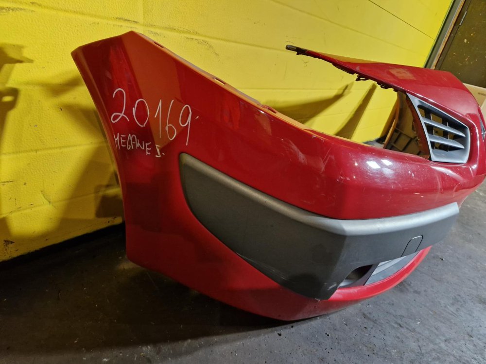 PŘEDNÍ NÁRAZNÍK RENAULT MEGANE II, ČERVENÝ, S MLHOVKAMI - 20169