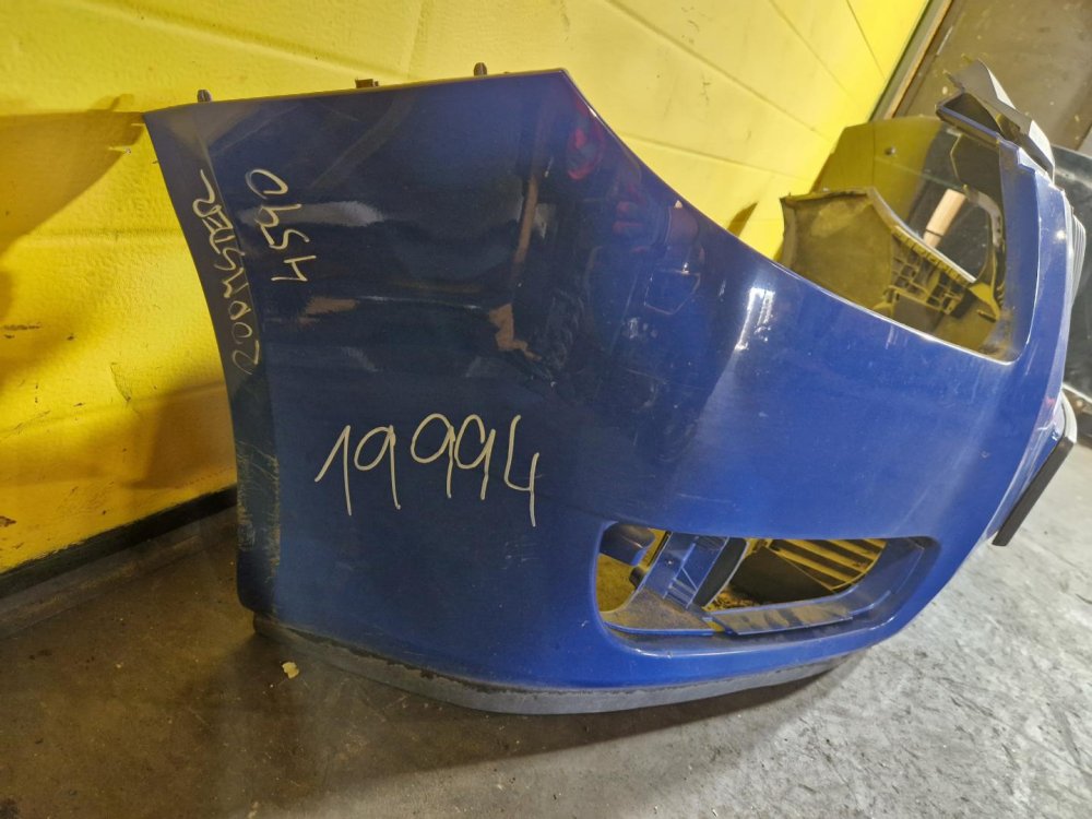 PŘEDNÍ NÁRAZNÍK ŠKODA ROOMSTER (5J7) / FABIA II - MODRÝ 4590 - 19994 PŘEDNÍ NÁRAZNÍK ŠKODA ROOMSTER (5J7) / FABIA II - MODRÝ 4590 - 19994