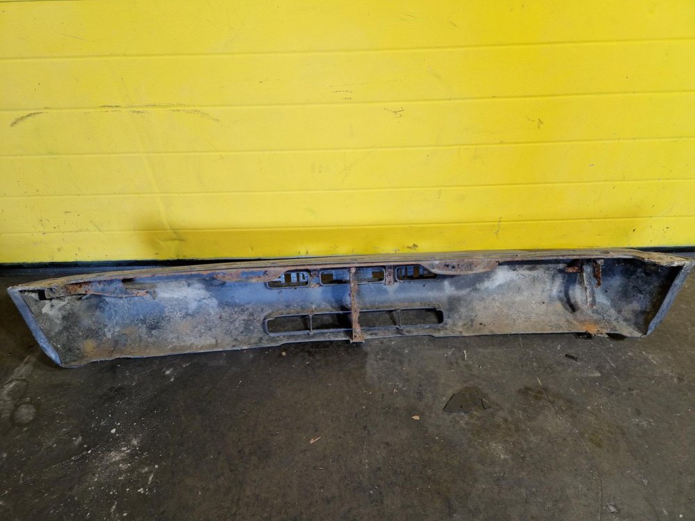 PŘEDNÍ NÁRAZNÍK SUZUKI SAMURAI, ČERNÝ NELAKOVANÝ - 19106 PŘEDNÍ NÁRAZNÍK SUZUKI SAMURAI, ČERNÝ NELAKOVANÝ - 19106