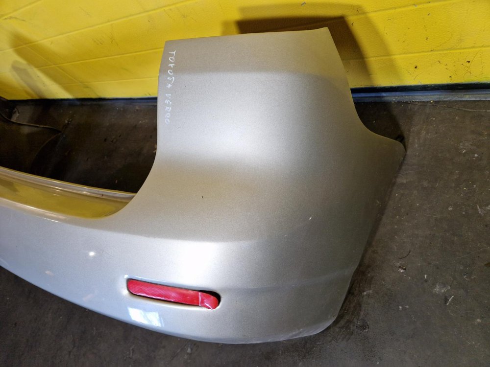 PŘEDNÍ NÁRAZNÍK TOYOTA COROLLA VERSO I, STŘÍBRNÝ - 19107