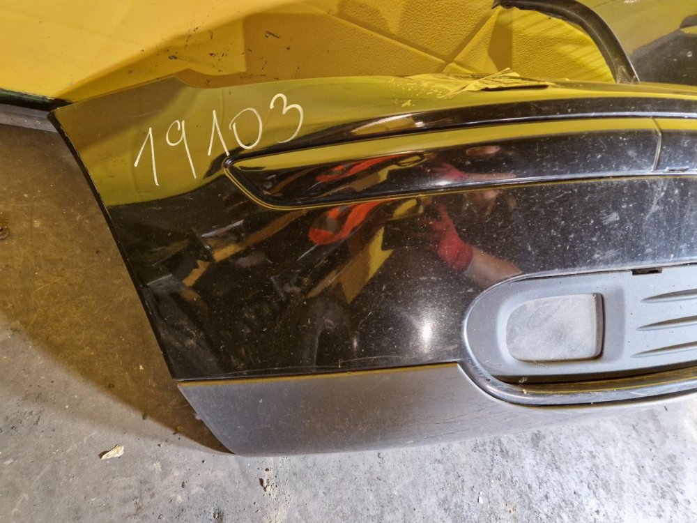 PŘEDNÍ NÁRAZNÍK VOLVO V50 (545), ČERNÝ, S MLHOVKAMI - 19103