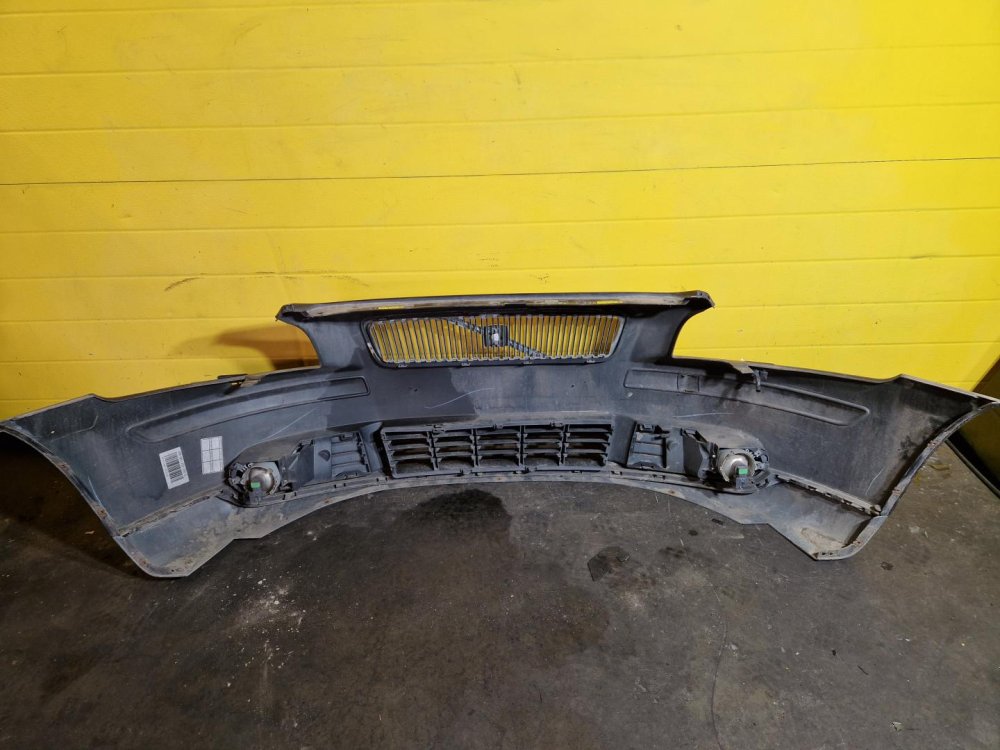 PŘEDNÍ NÁRAZNÍK VOLVO V50 (545), ČERNÝ, S MLHOVKAMI - 19103