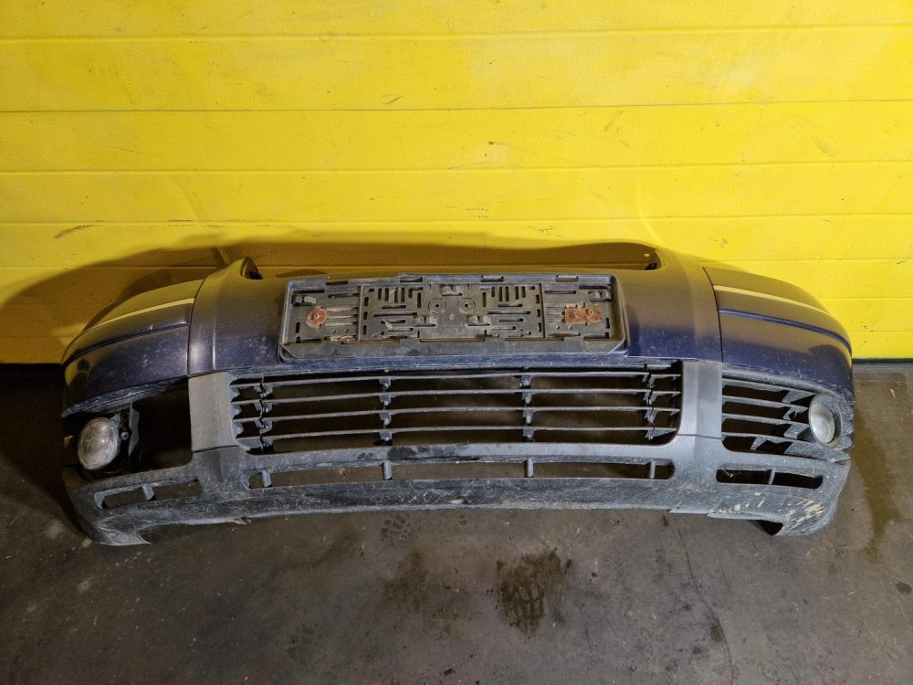 PŘEDNÍ NÁRAZNÍK VW PASSAT B5,5 - MODRÝ, S MLHOVKAMI  - 20255