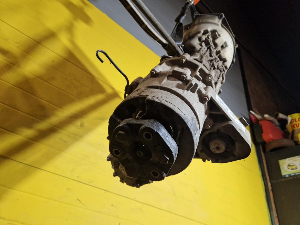 PŘEVODOVKA S ROZVODOVKOU - BMW X5 E53 3.0 i 170KW 4x4 - 21280 PŘEVODOVKA S ROZVODOVKOU - BMW X5 E53 3.0 i 170KW 4x4 - 21280