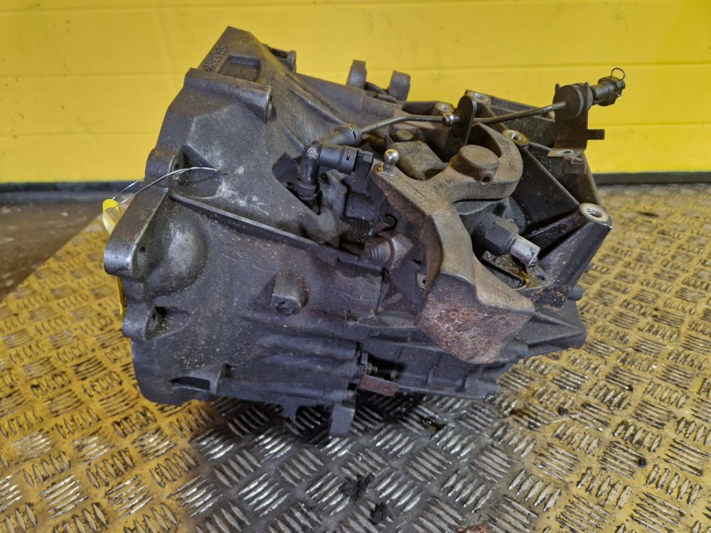 PŘEVODOVKA 6M2R-7F096-EB - FORD MONDEO IV, FOCUS III, GALAXY II, S-MAX, KUGA I,II / VOLVO V50, S40 II, C30 - 2.0 TDCI - 19654