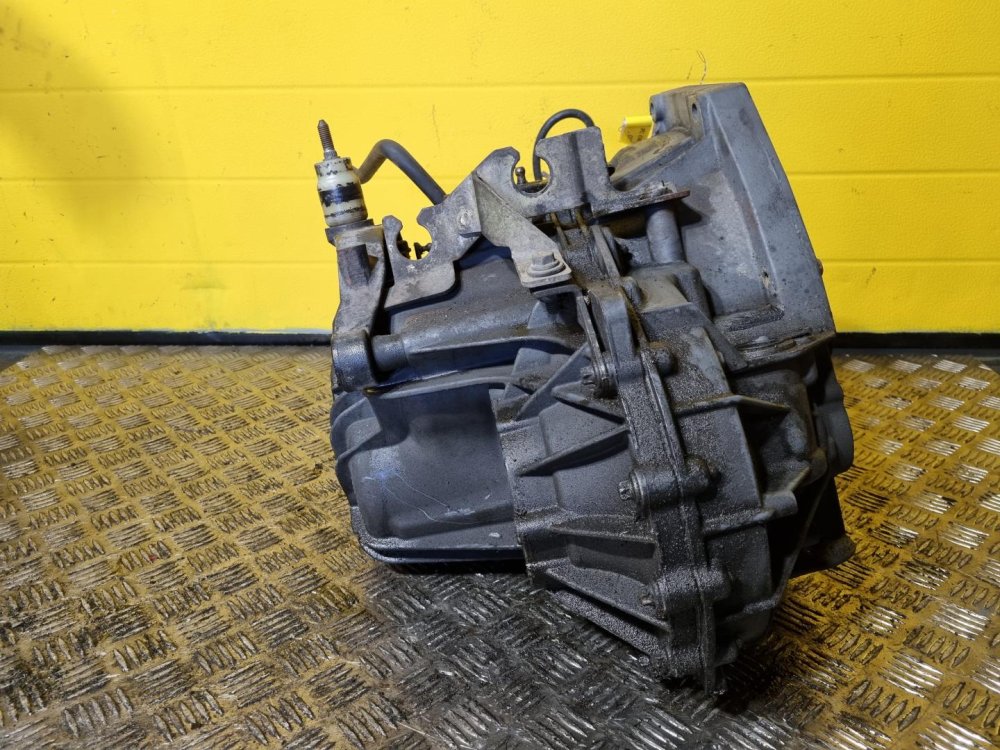 PŘEVODOVKA PK6077 - OPEL VIVARO A , RENAULT TRAFIC II, NISSAN PRIMASTAR (X83) - 2.5 DTI - 17151 PŘEVODOVKA PK6077 - OPEL VIVARO A , RENAULT TRAFIC II, NISSAN PRIMASTAR (X83) - 2.5 DTI - 17151