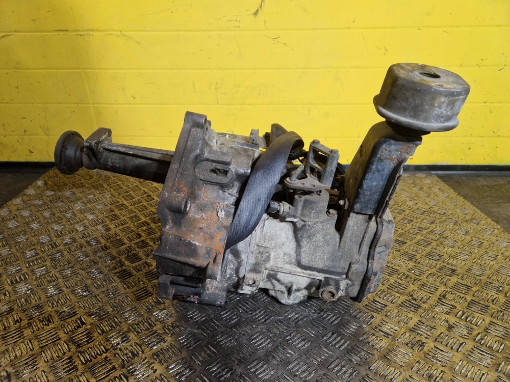 PŘEVODOVKA CRN - VW TRANSPORTER T4 - 2.4 D , 1.9 TD - 21366