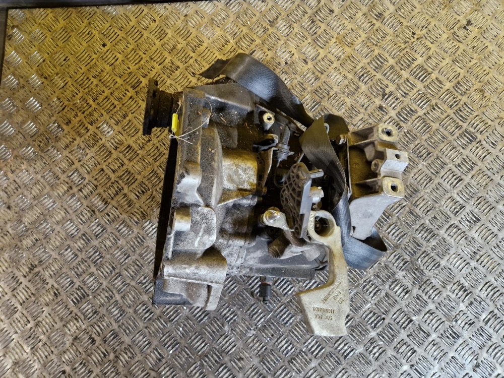 PŘEVODOVKA JHT 041113X ŠKODA OCTAVIA II / VW PASSAT B6, GOLF V, VI, JETTA III, IV / AUDI A3 II / SEAT LEON II, TOLEDO III, ALTEA - 1.6 FSI, MPI - 20805 PŘEVODOVKA JHT 041113X ŠKODA OCTAVIA II / VW PASSAT B6, GOLF V, VI, JETTA III, IV / AUDI A3 II / SEAT LEON II, TOLEDO III, ALTEA - 1.6 FSI, MPI - 20805