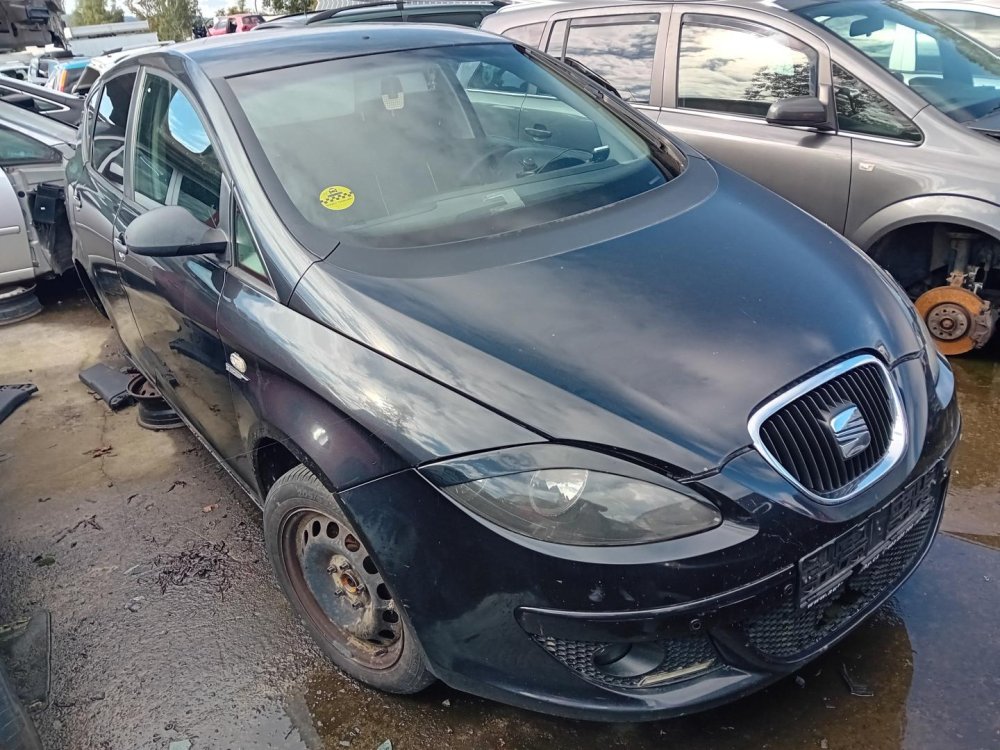 Seat Toledo 1.6 ( BSE ) 75kW r.2007 černá na náhradní díly