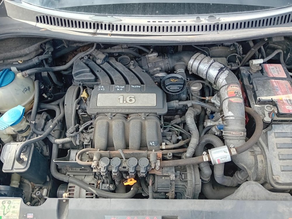 Seat Toledo 1.6 ( BSE ) 75kW r.2007 černá na náhradní díly