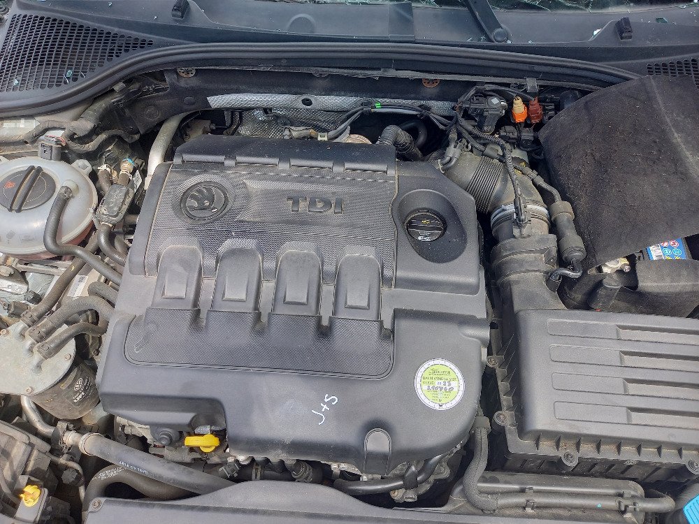 Škoda Octavia III RS 2.0 TDI ( CUPA ) 135kW r.2015 šedá metalíza LF7Y-F6F6 na náhradní díly