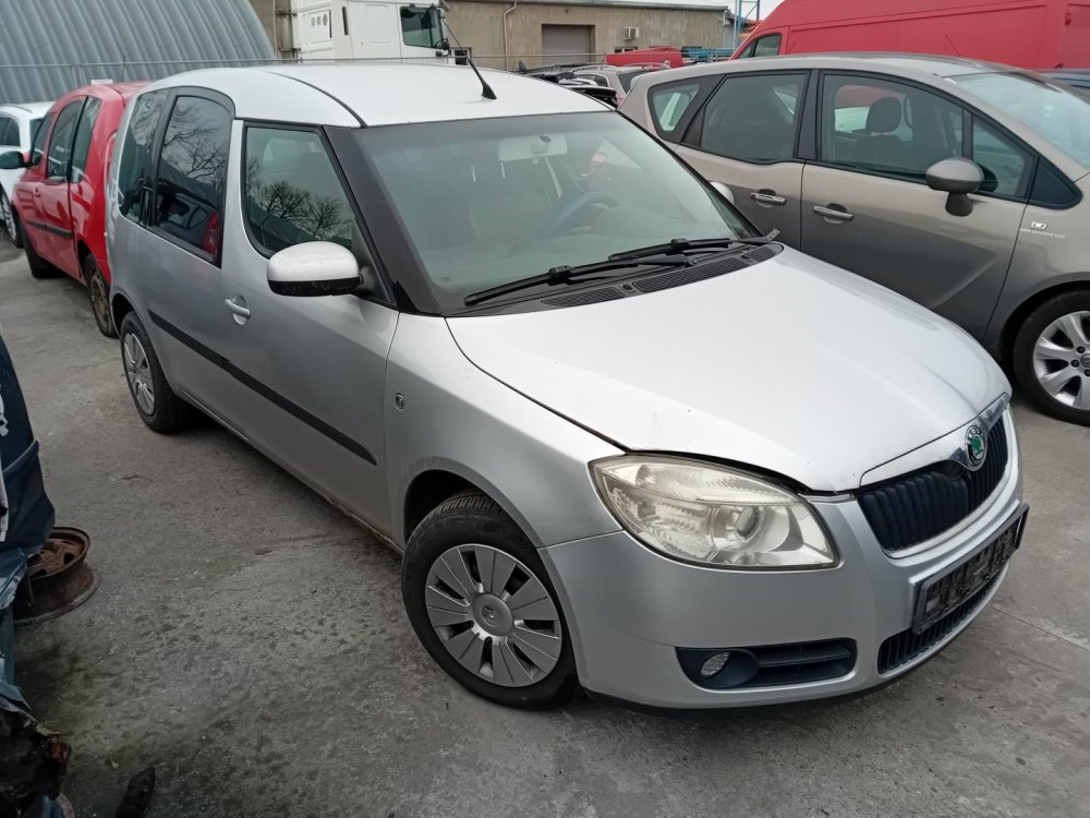 Škoda Roomster 1.4 ( BXW ) 63kW r.2007 šedá 9102 na náhradní díly
