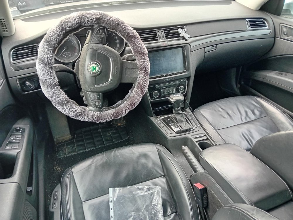 Škoda Superb II 3.6 ( CDVA ) 191kW r.2008 šedá 9156 na náhradní díly Škoda Superb II 3.6 ( CDVA ) 191kW r.2008 šedá 9156 na náhradní díly