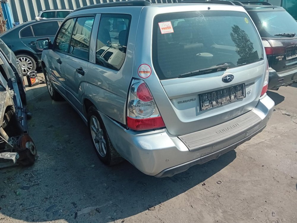 Subaru Forester II 2.0 AWD ( EJ 20 ) 116kW r.2006 šedá 01G  na náhradní díly