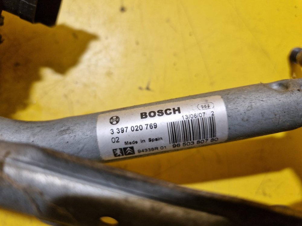 TÁHLA STĚRAČŮ S MOTORKEM - 3397020769 - PEUGEOT 207 - 19659 TÁHLA STĚRAČŮ S MOTORKEM - 3397020769 - PEUGEOT 207 - 19659