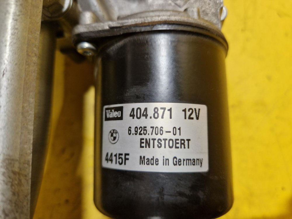 TÁHLA STĚRAČŮ S MOTORKEM - 404871- BMW 1 (E87) - 19660 TÁHLA STĚRAČŮ S MOTORKEM - 404871- BMW 1 (E87) - 19660