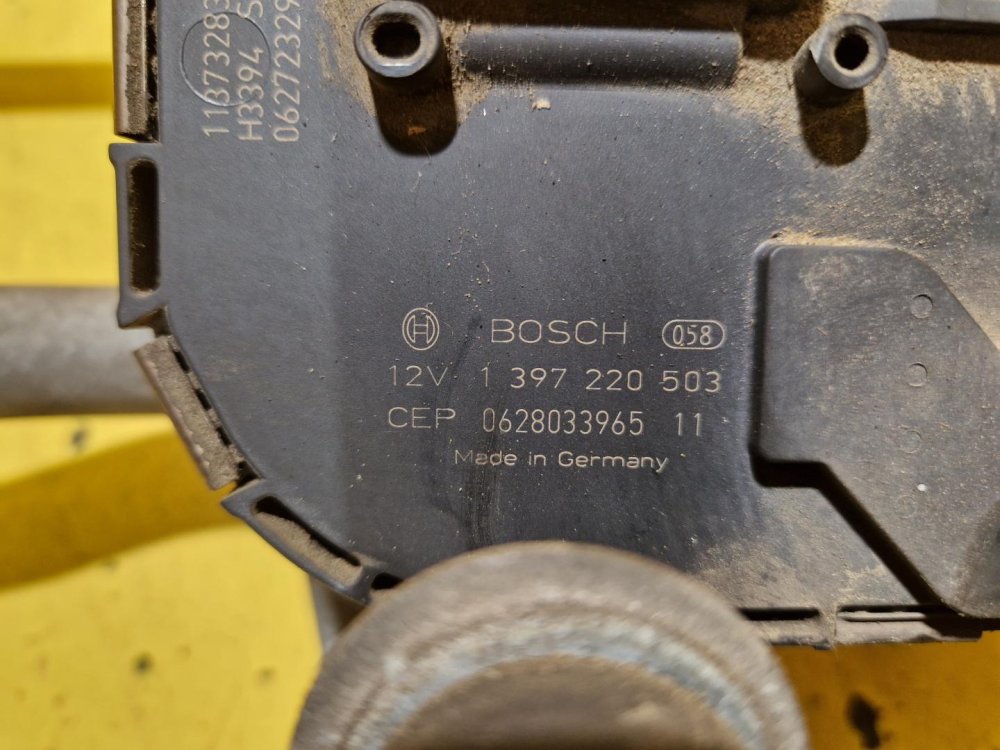 TÁHLA STĚRAČŮ S MOTORKEM 2K1955119C VW CADDY III - 21372