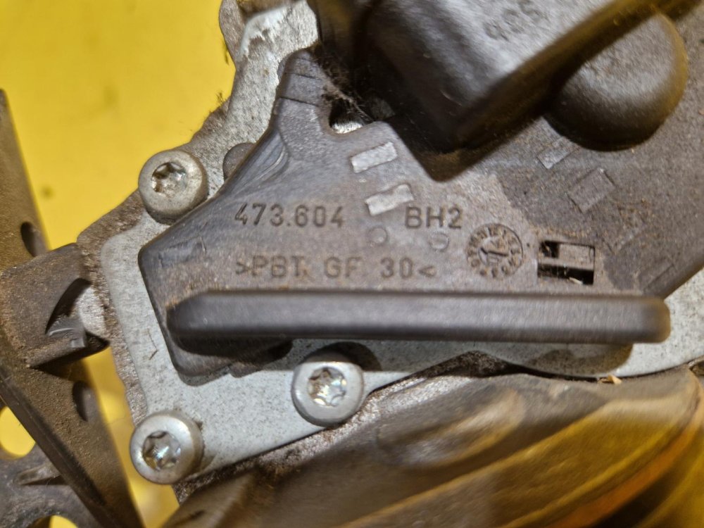 TÁHLA STĚRAČŮ S MOTORKEM 404387 - OPEL ASTRA G - 18147 TÁHLA STĚRAČŮ S MOTORKEM 404387 - OPEL ASTRA G - 18147