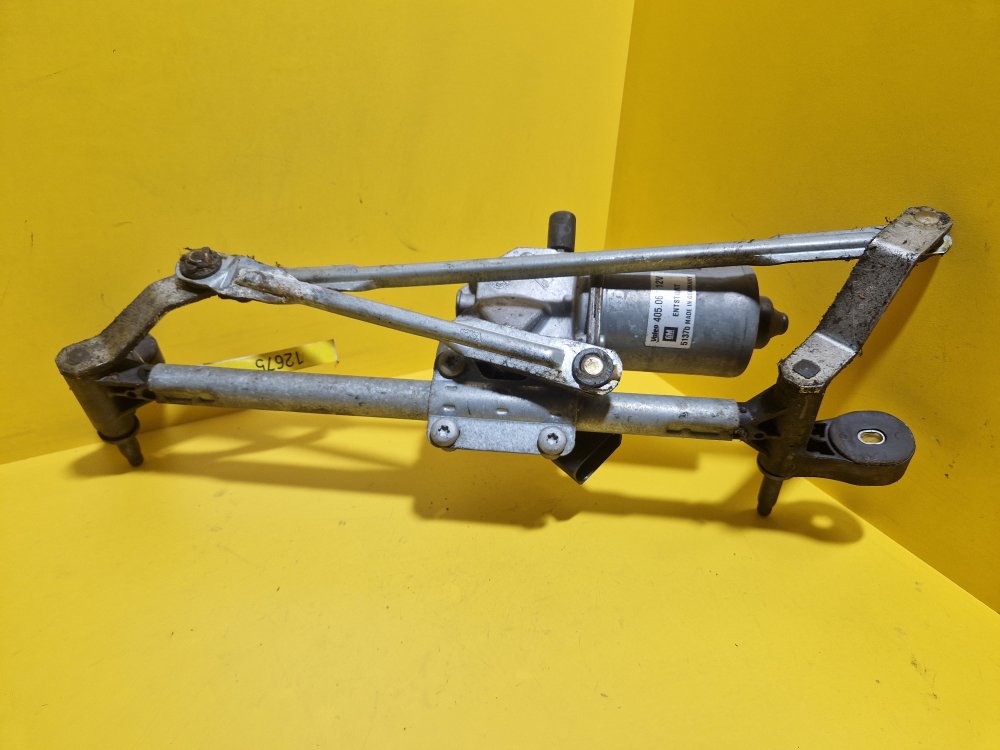 TÁHLA STĚRAČŮ S MOTORKEM 13182340 OPEL CORSA D - 12675