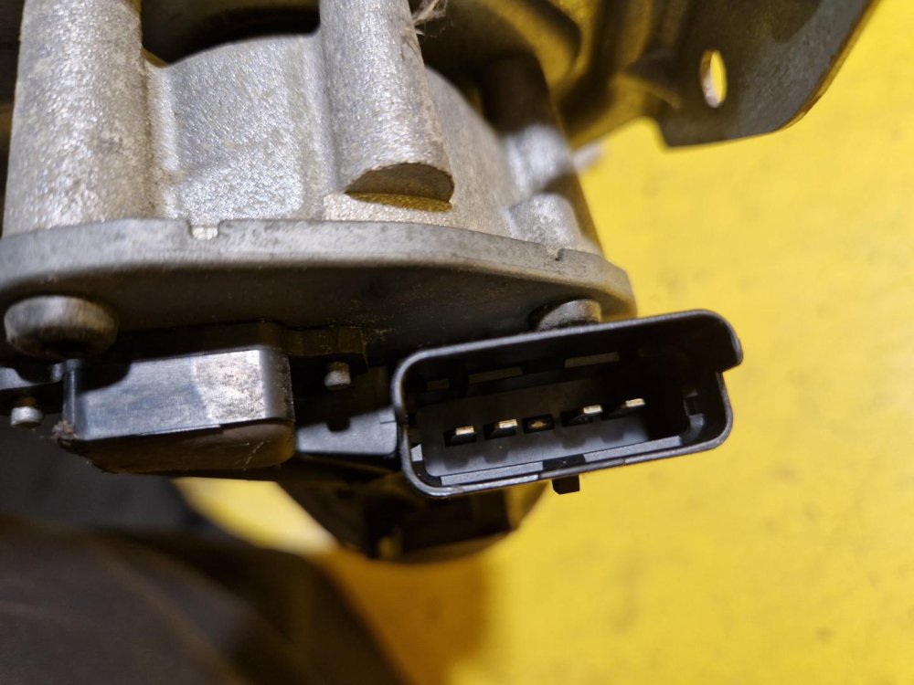 TÁHLA STĚRAČŮ S MOTORKEM RENAULT SCENIC II - 19266 TÁHLA STĚRAČŮ S MOTORKEM RENAULT SCENIC II - 19266