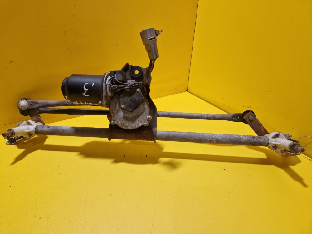 TÁHLA STĚRAČŮ S MOTORKEM SUZUKI SWIFT III - 18145