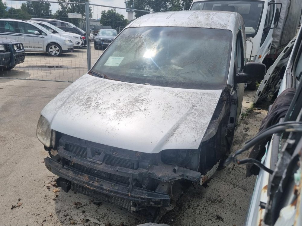 Volkswagen Caddy 1.9 TDI ( BSU ) 55kW r.2007 stříbrná na náhradní díly