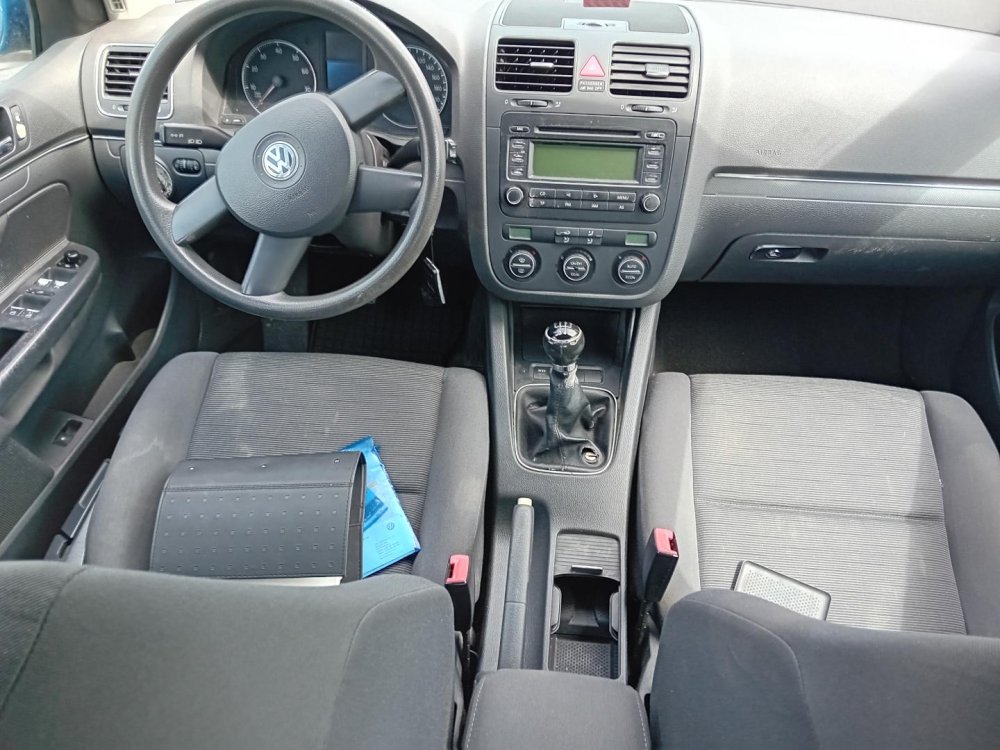 Volkswagen Golf V 1.4 ( BCA ) 55kW r.2005 modrá na náhradní díly