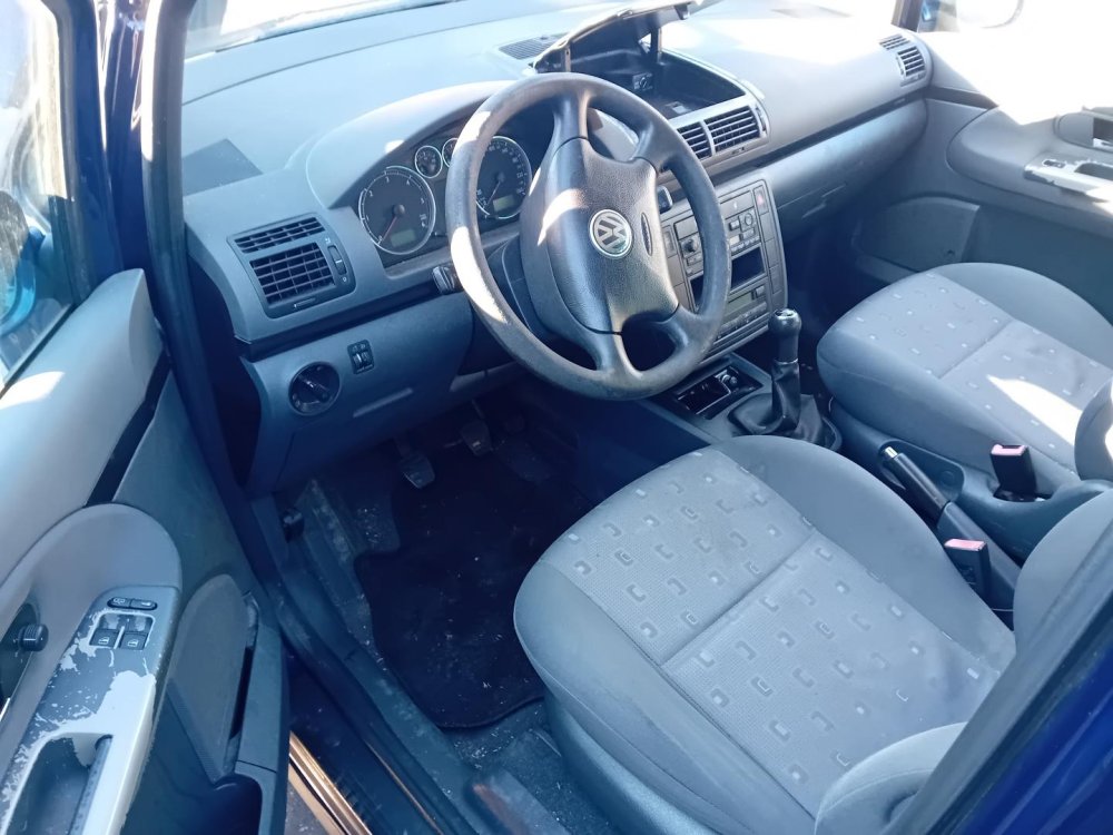 Volkswagen Sharan 1.9 TDI ( ASZ ) 96kW r.2005 modrá na náhradní díly Volkswagen Sharan 1.9 TDI ( ASZ ) 96kW r.2005 modrá na náhradní díly