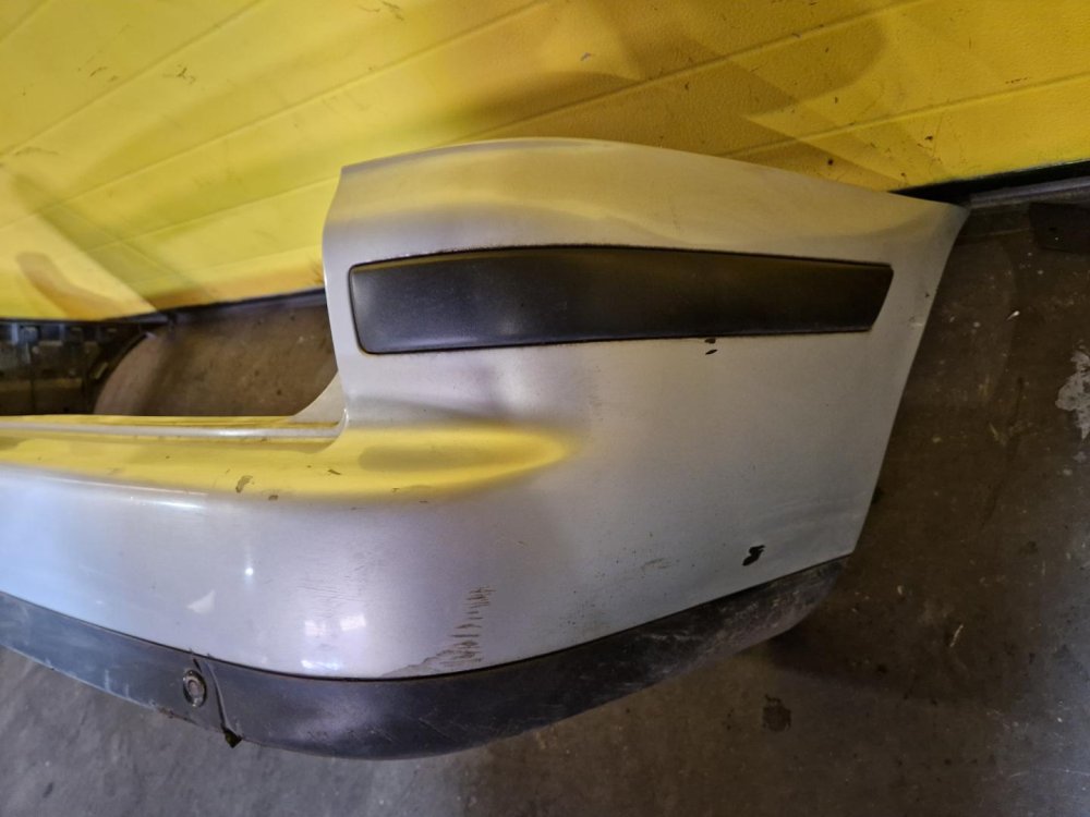 ZADNÍ NÁRAZNÍK VW SHARAN I, STŘÍBRNÝ, SE SENZORY - 19850